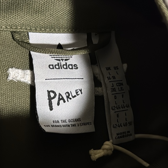 Adidas Women’s Parley TrackTop | Size Large green jacket Retail $100 - Picture 5 of 10